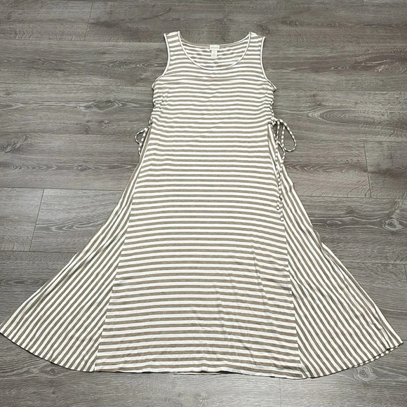 Chico’s Striped Side Lacing Tee Midi Dress US L (Chico’s 2) - Picture 10 of 16
